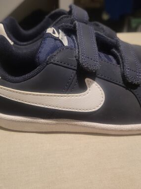 Nike Kids' Navy Blue Velcro Sneaker with White Swoosh